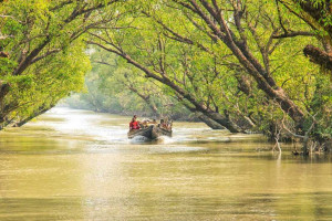 Cover image of 𝐄 𝐗 𝐏 𝐋 𝐎 𝐑 𝐄 - 𝐒 𝐔 𝐍 𝐃 𝐀 𝐑 𝐁 𝐀 𝐍