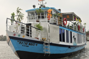 Cover image of MV THE WAVE 4 SUNDARBAN PACKAGE TOUR